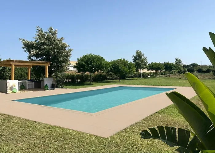 Masseria Capece Garden Relais 招待所 3*